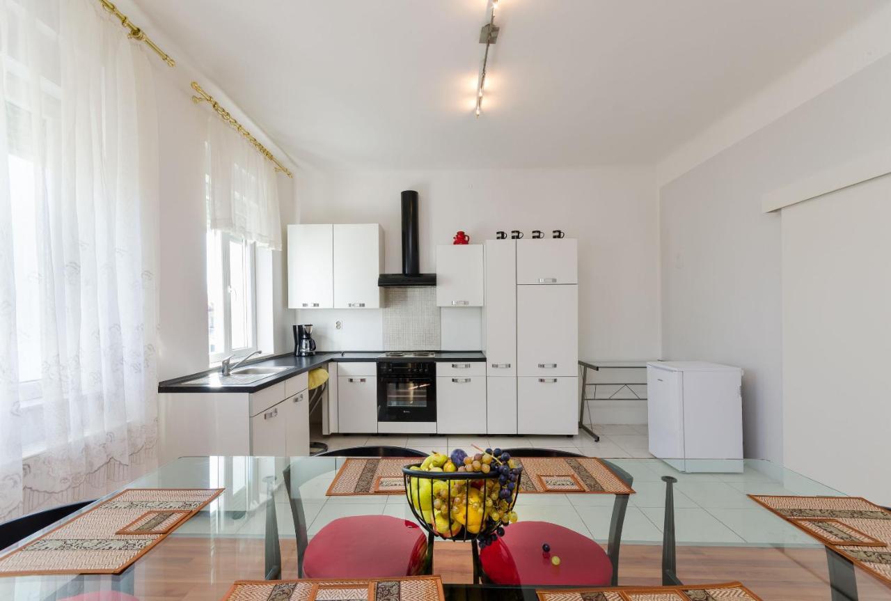Apartments Andrijana Ριέκα Δωμάτιο φωτογραφία